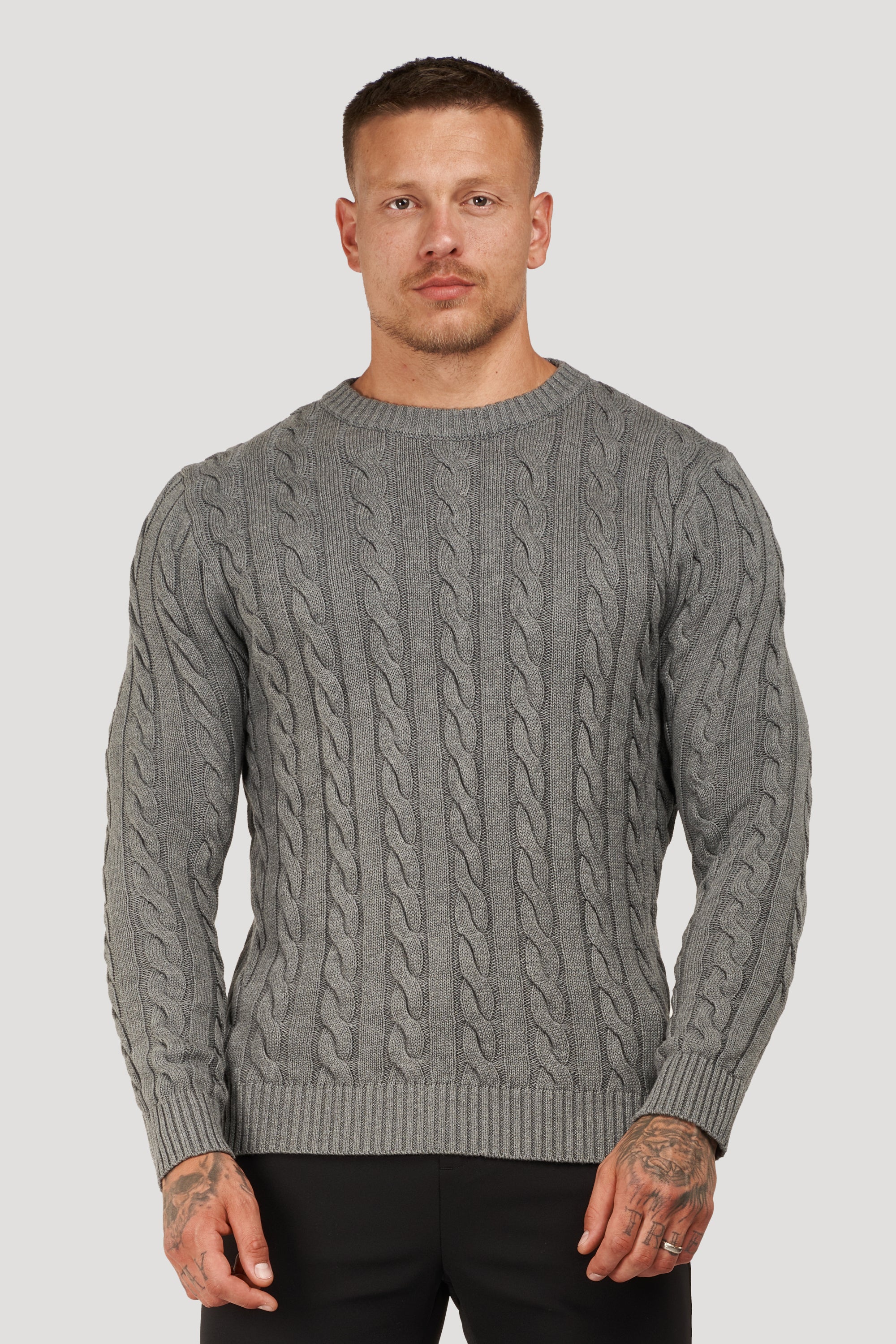 SVETR S KULATÝM VÝSTŘIHEM Z COPÁNKOVÉ PLETENINY