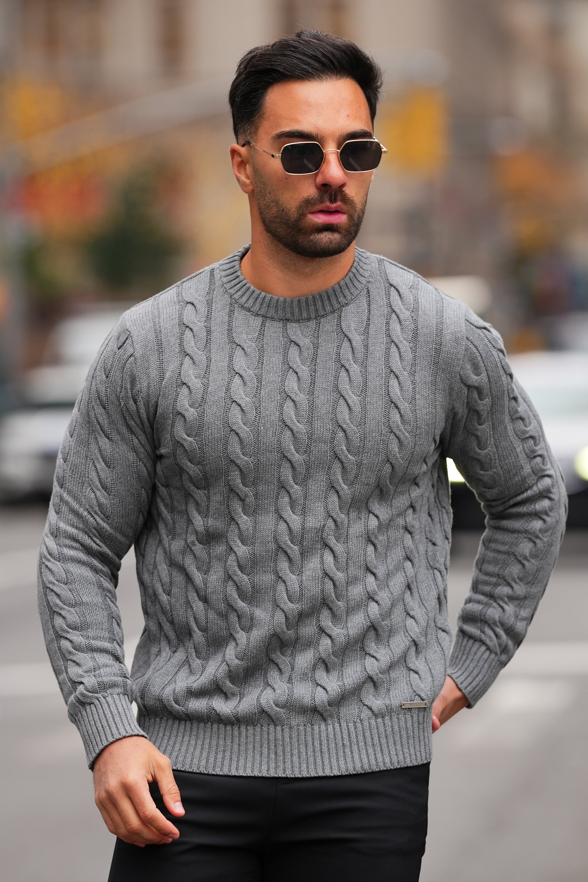 SVETR S KULATÝM VÝSTŘIHEM Z COPÁNKOVÉ PLETENINY